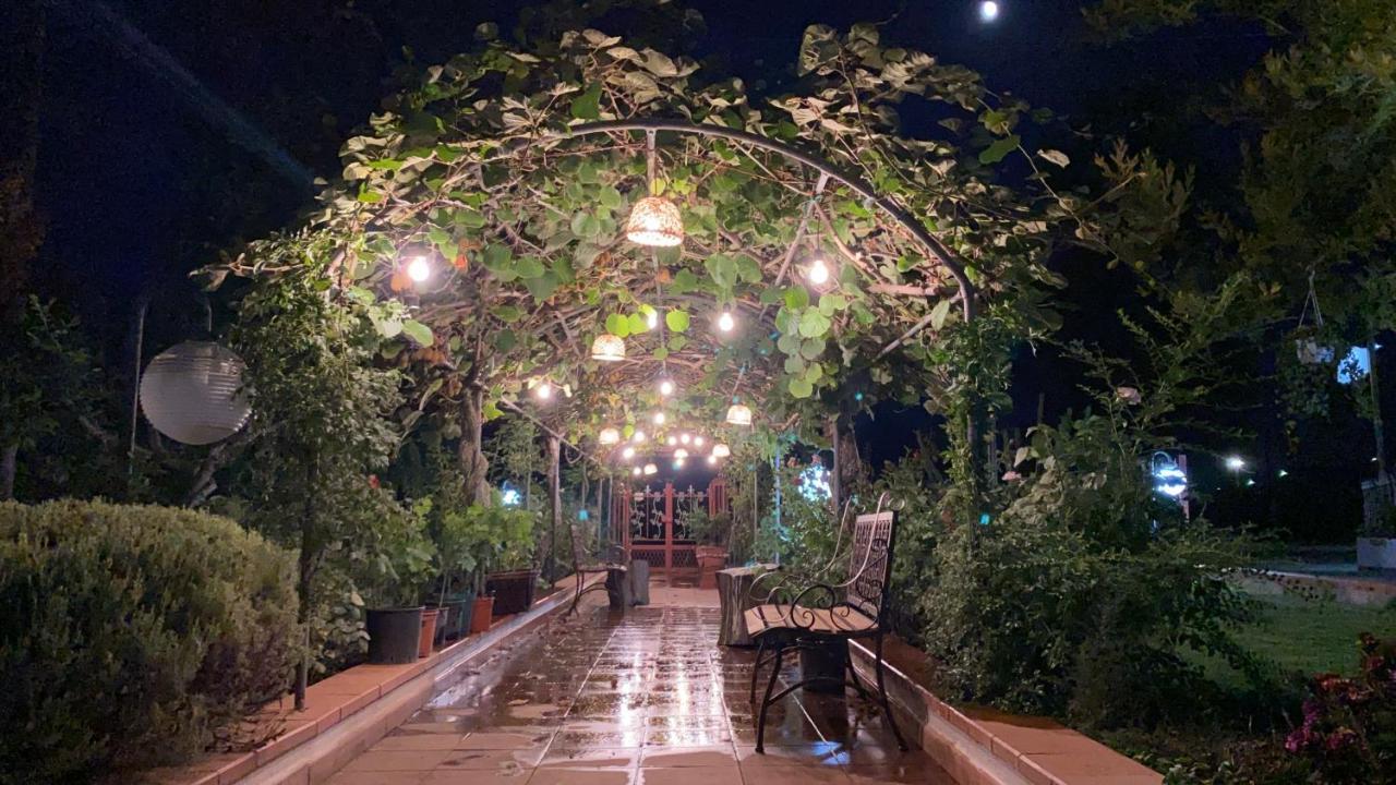 Отель Alma Migrante Bed&Wine Telese Terme Экстерьер фото